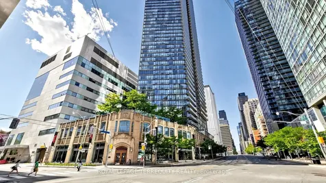 832 Bay Street Toronto ON M5S 1Z6