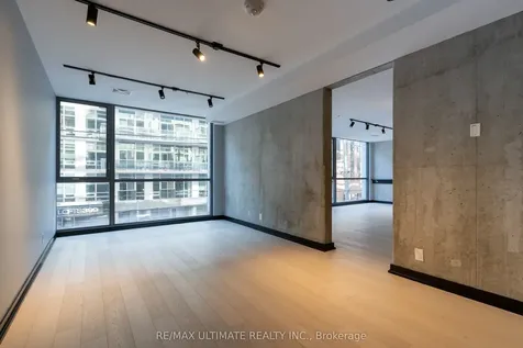 39 Brant Street Toronto ON M5V 0M8