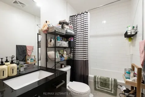 39 Brant Street Toronto ON M5V 0M8