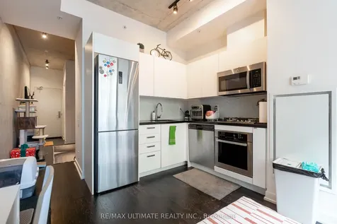 39 Brant Street Toronto ON M5V 0M8