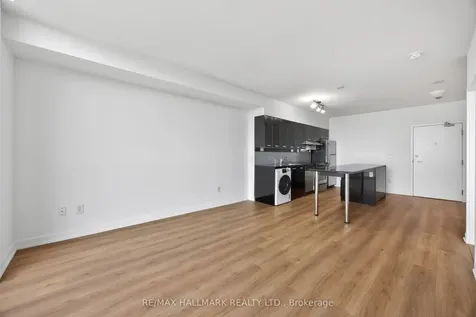 19 Singer Court Toronto ON M2K 0B2