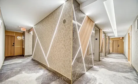 21 Carlton Street Toronto ON M5B 1L3