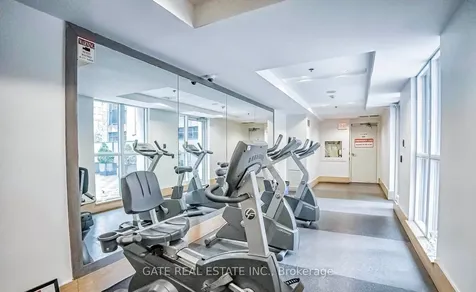 21 Carlton Street Toronto ON M5B 1L3