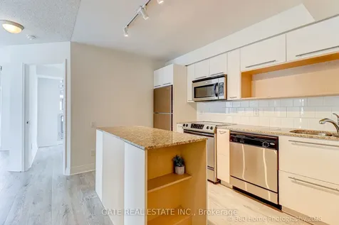 21 Carlton Street Toronto ON M5B 1L3