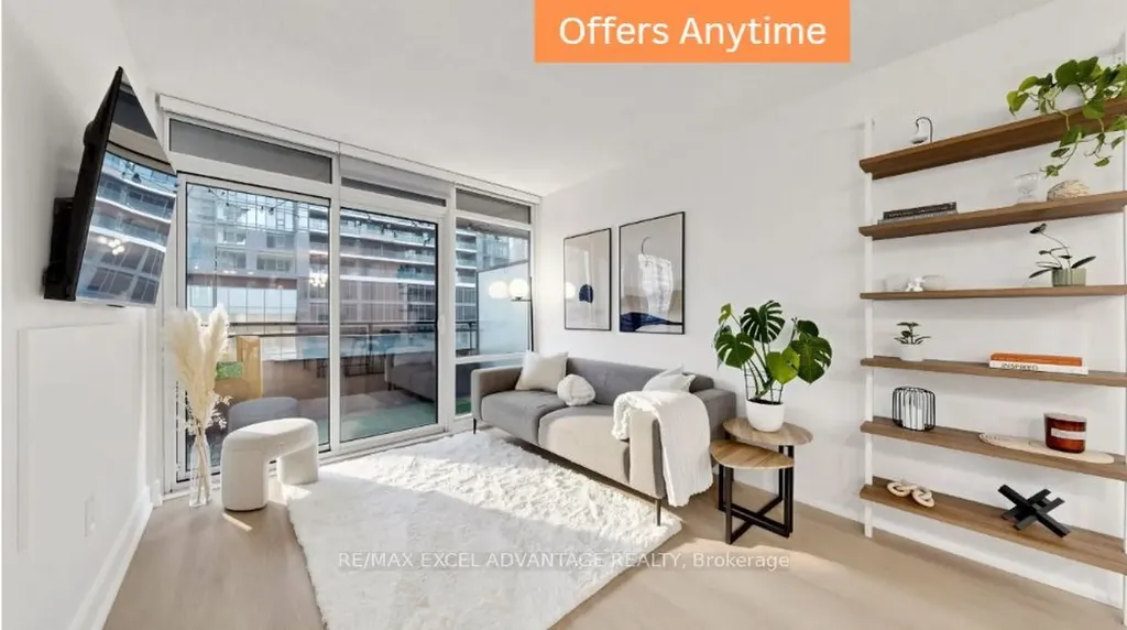 4K Spadina Avenue Toronto ON M5V 3Y9