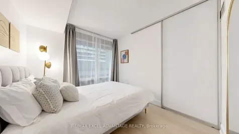 4K Spadina Avenue Toronto ON M5V 3Y9