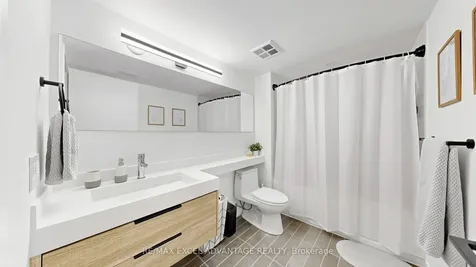 4K Spadina Avenue Toronto ON M5V 3Y9