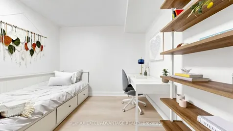 4K Spadina Avenue Toronto ON M5V 3Y9