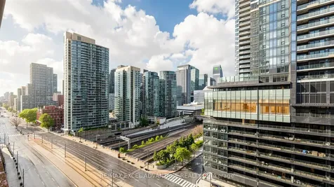4K Spadina Avenue Toronto ON M5V 3Y9