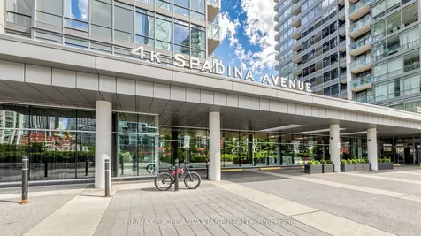 4K Spadina Avenue Toronto ON M5V 3Y9