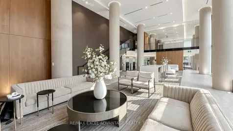 4K Spadina Avenue Toronto ON M5V 3Y9