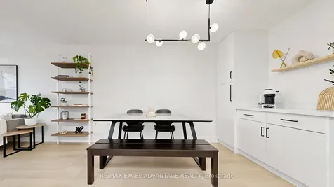 4K Spadina Avenue Toronto ON M5V 3Y9