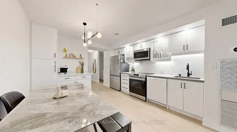 4K Spadina Avenue Toronto ON M5V 3Y9