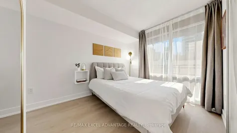 4K Spadina Avenue Toronto ON M5V 3Y9