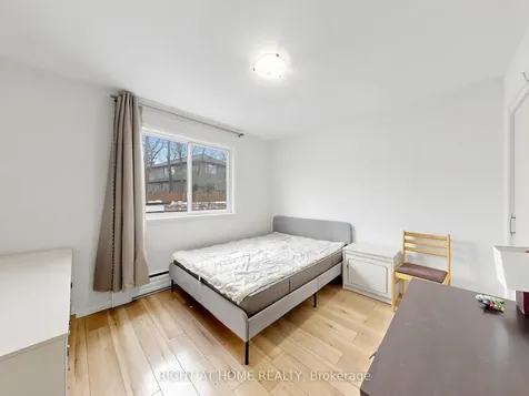 73 Garthdale Court Toronto ON M3H 5P7