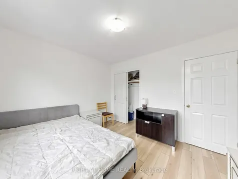 73 Garthdale Court Toronto ON M3H 5P7