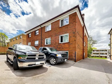 73 Garthdale Court Toronto ON M3H 5P7