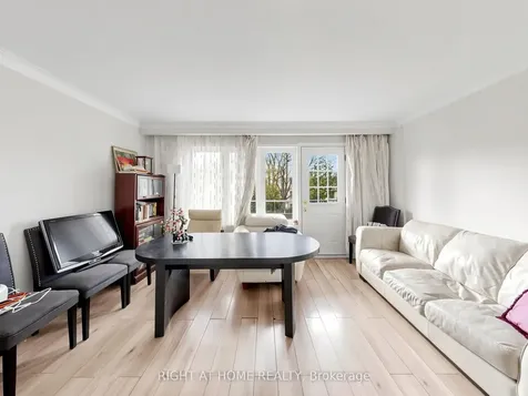 73 Garthdale Court Toronto ON M3H 5P7