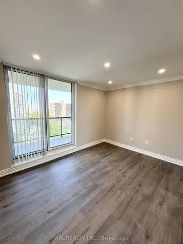 90 Fisherville Road Toronto ON M2R 3J9