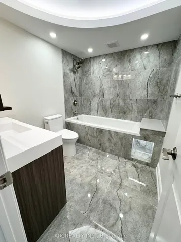 90 Fisherville Road Toronto ON M2R 3J9