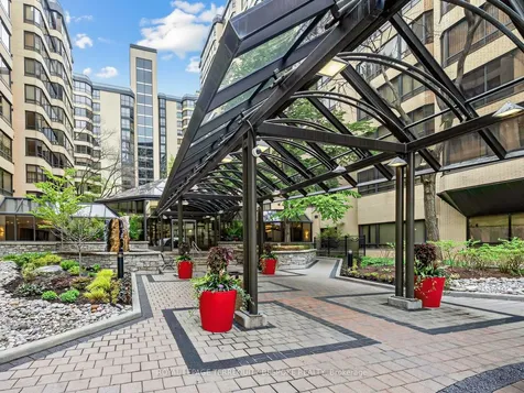 211 St Patrick Street Toronto ON M5T 2Y9