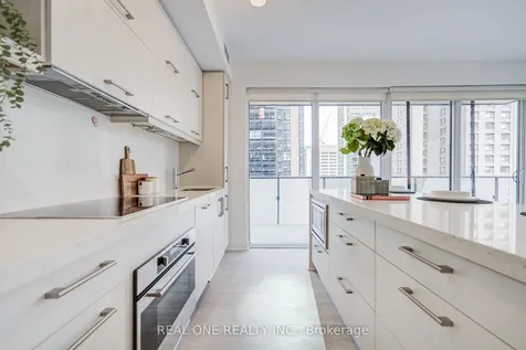 1080 Bay Street Toronto ON M5S 0A5