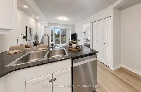 19 Barberry Place Toronto ON M2K 3E3