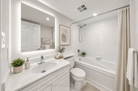 19 Barberry Place Toronto ON M2K 3E3