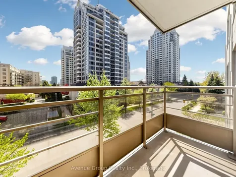 19 Barberry Place Toronto ON M2K 3E3