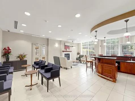 19 Barberry Place Toronto ON M2K 3E3