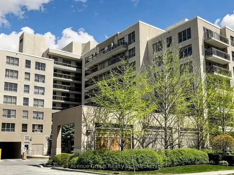 19 Barberry Place Toronto ON M2K 3E3