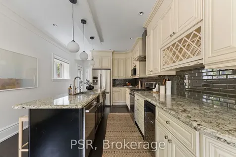 126 Dovercourt Road Toronto ON M6J 3C4