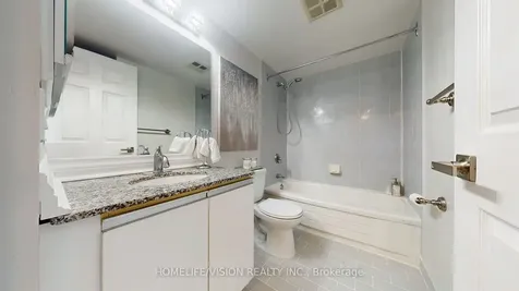 205 Wynford Drive Toronto ON M3C 3P4