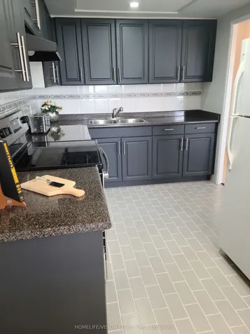 205 Wynford Drive Toronto ON M3C 3P4