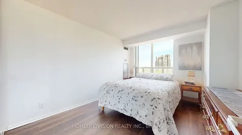 205 Wynford Drive Toronto ON M3C 3P4