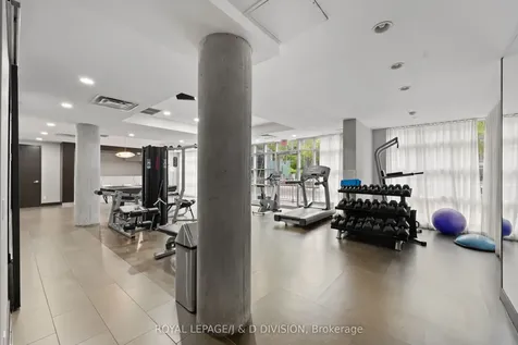 19 Brant Street Toronto ON M5V 2L2