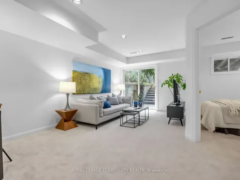 159 Hillsdale Avenue E Toronto ON M4S 1T4