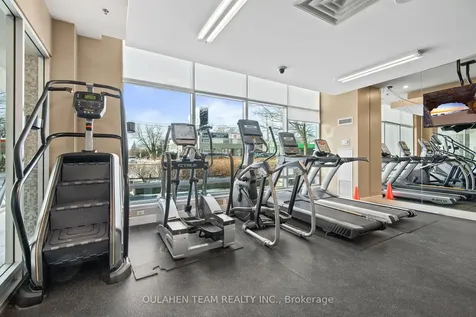 16 Harrison Garden Boulevard Toronto ON M2N 7J6