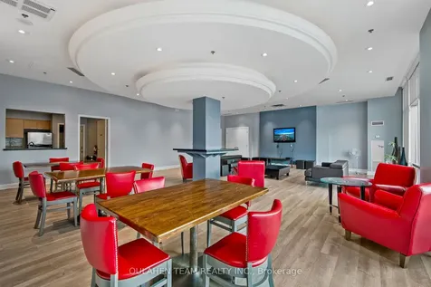 16 Harrison Garden Boulevard Toronto ON M2N 7J6