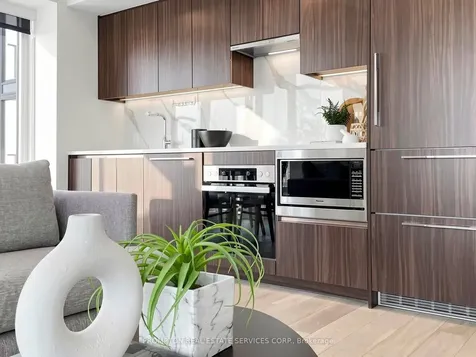 3 Concord Cityplace Way Toronto ON M5V 0X4