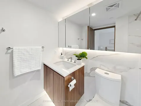3 Concord Cityplace Way Toronto ON M5V 0X4