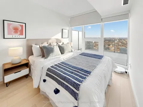 3 Concord Cityplace Way Toronto ON M5V 0X4