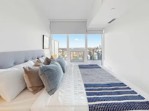 3 Concord Cityplace Way Toronto ON M5V 0X4