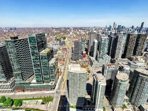 3 Concord Cityplace Way Toronto ON M5V 0X4