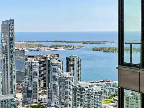 3 Concord Cityplace Way Toronto ON M5V 0X4