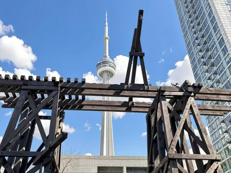 3 Concord Cityplace Way Toronto ON M5V 0X4