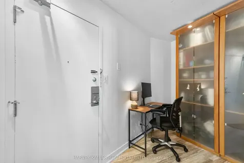 650 Queens Quay W Toronto ON M5V 3N2