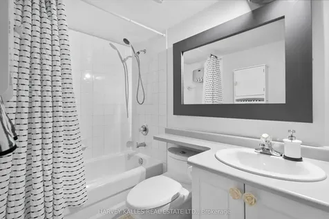650 Queens Quay W Toronto ON M5V 3N2