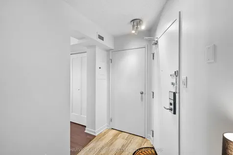 650 Queens Quay W Toronto ON M5V 3N2