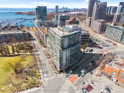 650 Queens Quay W Toronto ON M5V 3N2